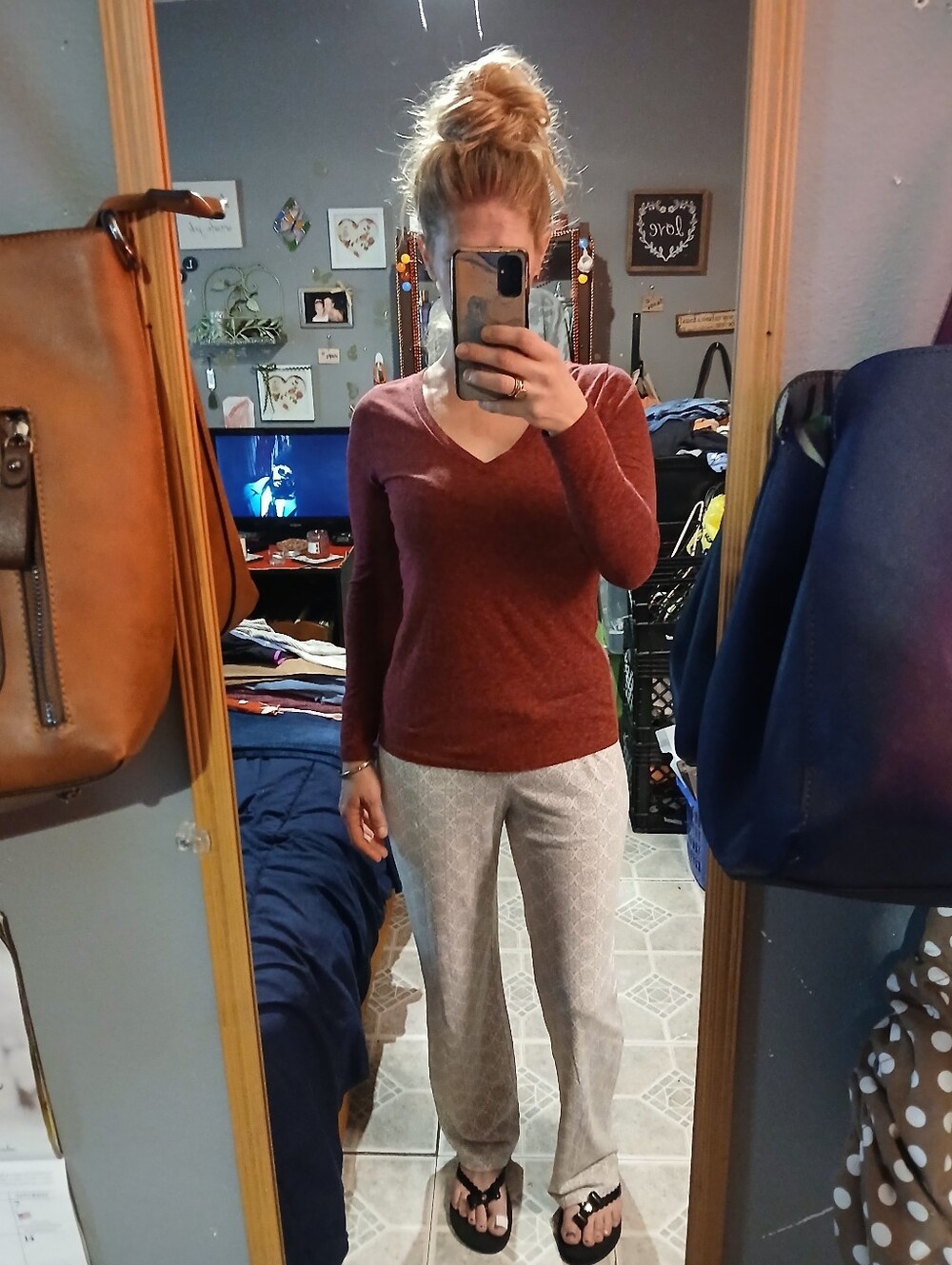 Mossimo V-neck Long Sleeve T-shirt Sz S